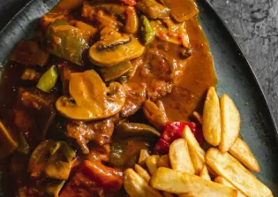 Plato Pizzería Pavarotti 1