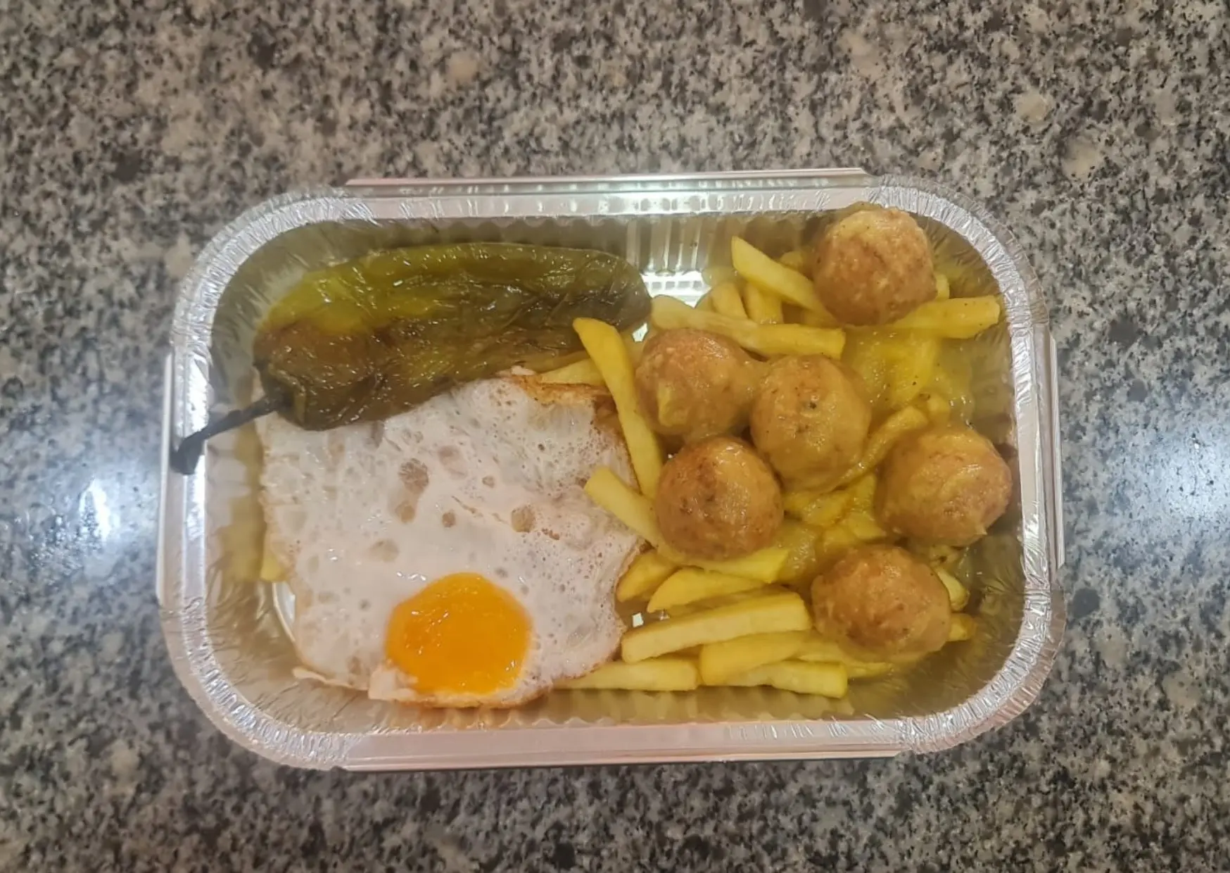 Plato Combinado de Albóndigas Nicos